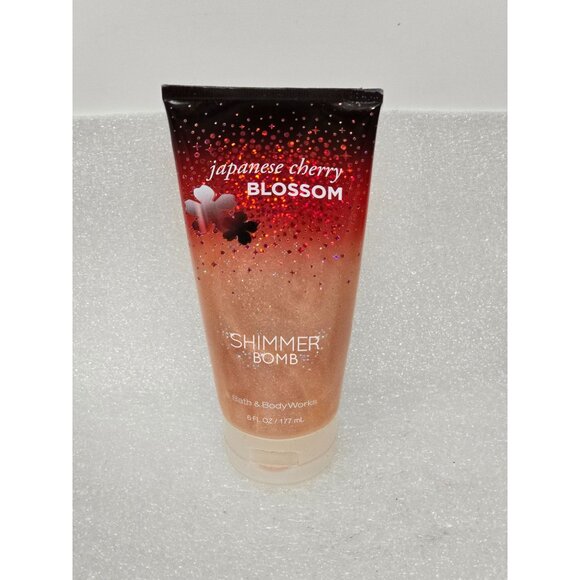Bath & Body Works Japanese Cherry Blossom Shimmer Bomb 6 Oz - Picture 1 of 2